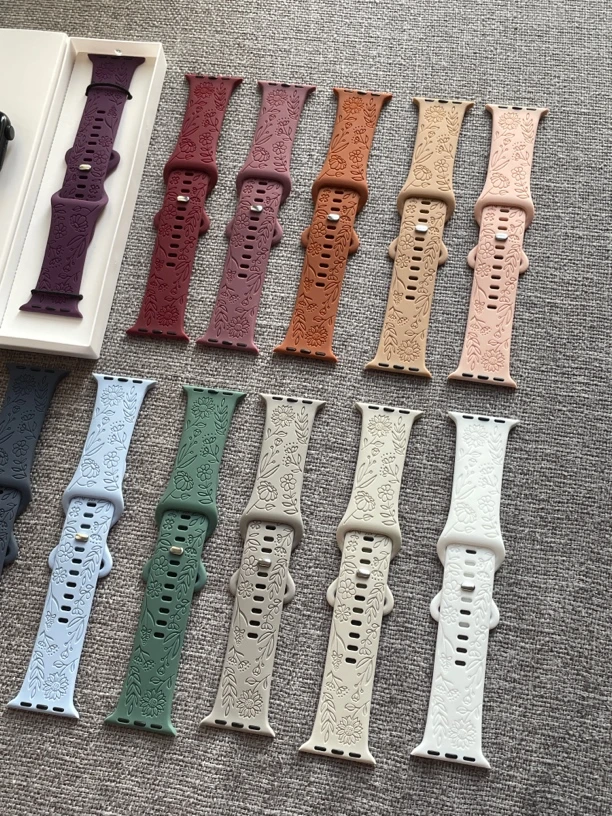 通用iwatch表带手表表带向日葵浮雕硅胶s98等白色黑色红棕手表带