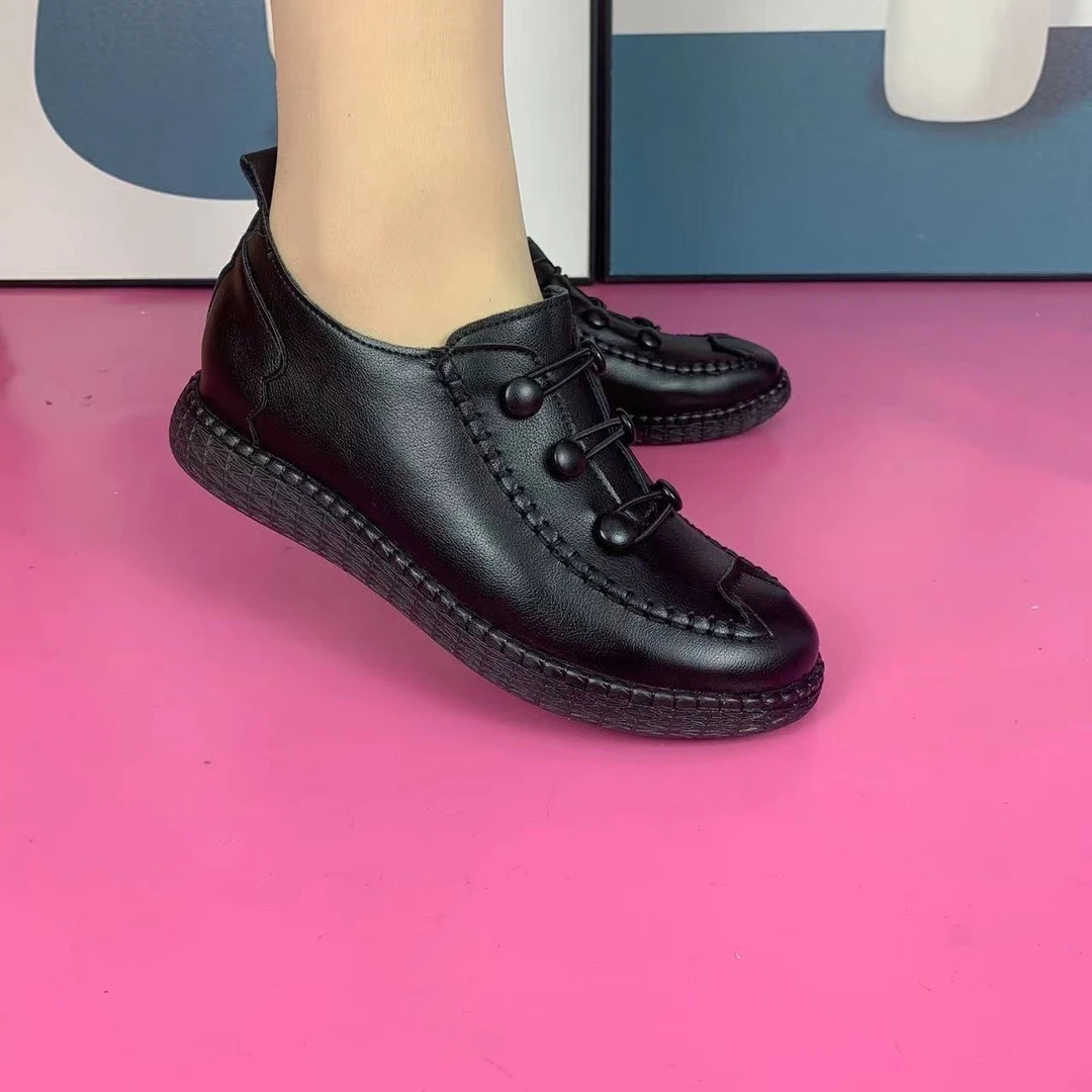 【工厂直销】新款时尚包扣平底舒适软底软面百搭妈妈鞋防滑女鞋