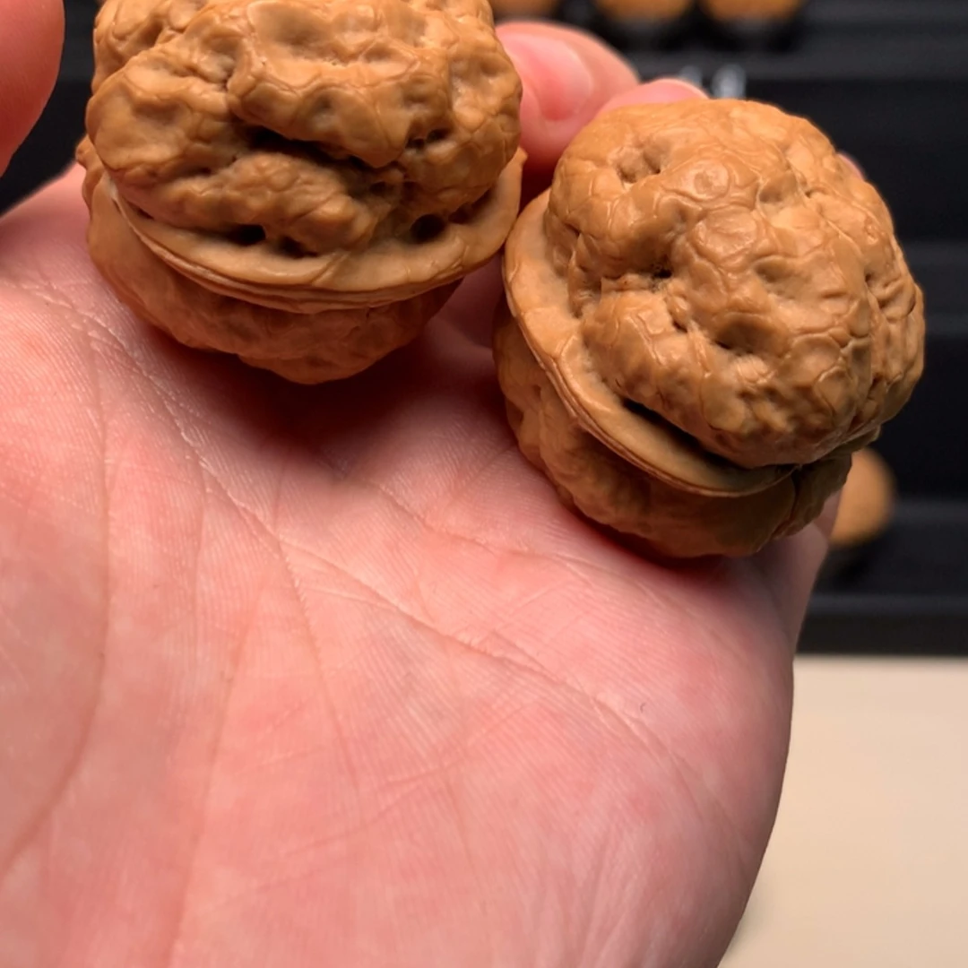 【闪购商品】桃核把件乔***生