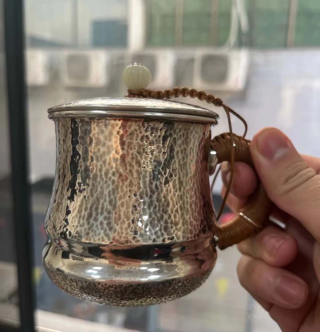 九乐 足银银制品 镜面锤纹玉摘带把茶杯257克 足银999