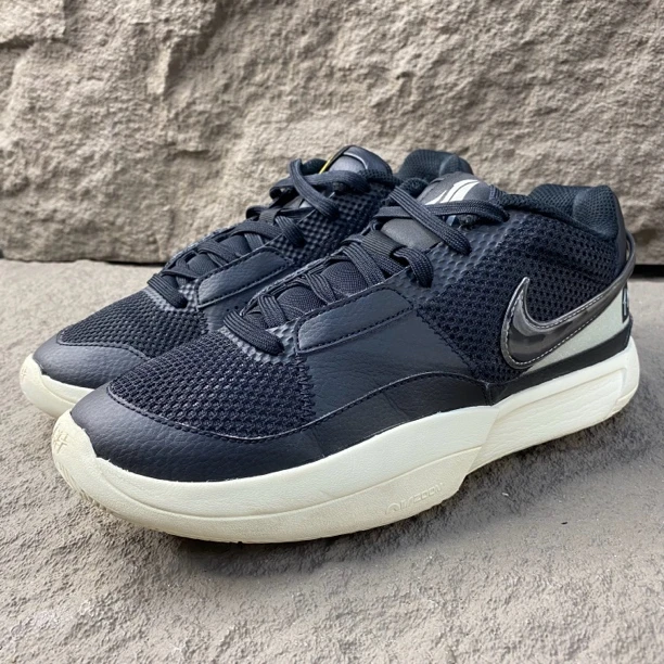 41码/市场价889/Nike JA1 莫兰特1 黑白 篮球鞋 二手无盒
