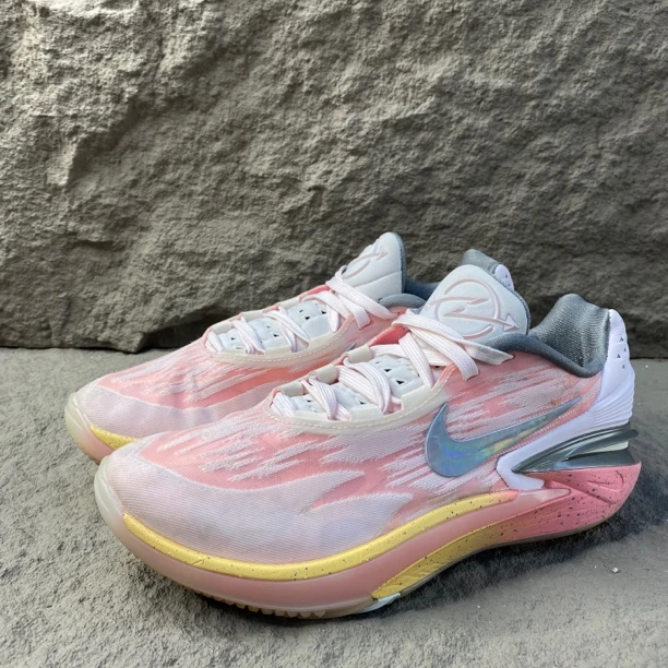 41码/市场价1319/Nike GT Cut 2 水蜜桃 粉色 篮球鞋 二手无盒