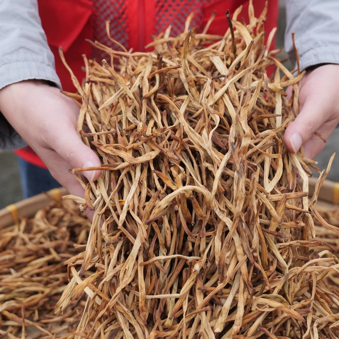 四川 大罗镇高山自然生长干黄花 不熏硫 包邮