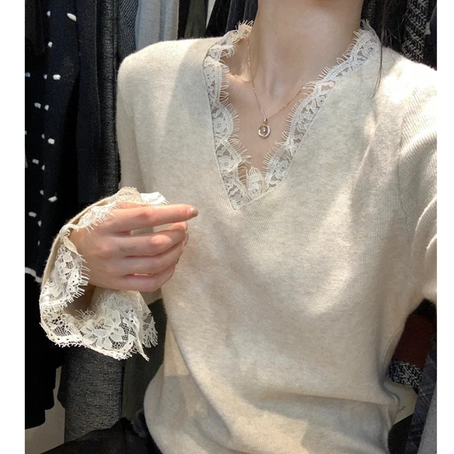 蕾丝打底衫V领拼接2024早秋新款韩版通勤修身显瘦针织衫上衣女