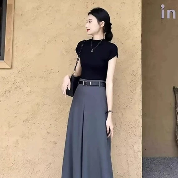 法式正肩黑色冰丝半高领短袖t恤女设计感小众修身针织打底上衣潮