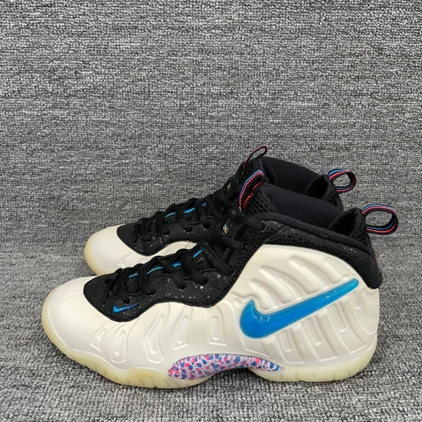 38码 喷泡 波点喷 无原盒 二手篮球鞋 公价1599