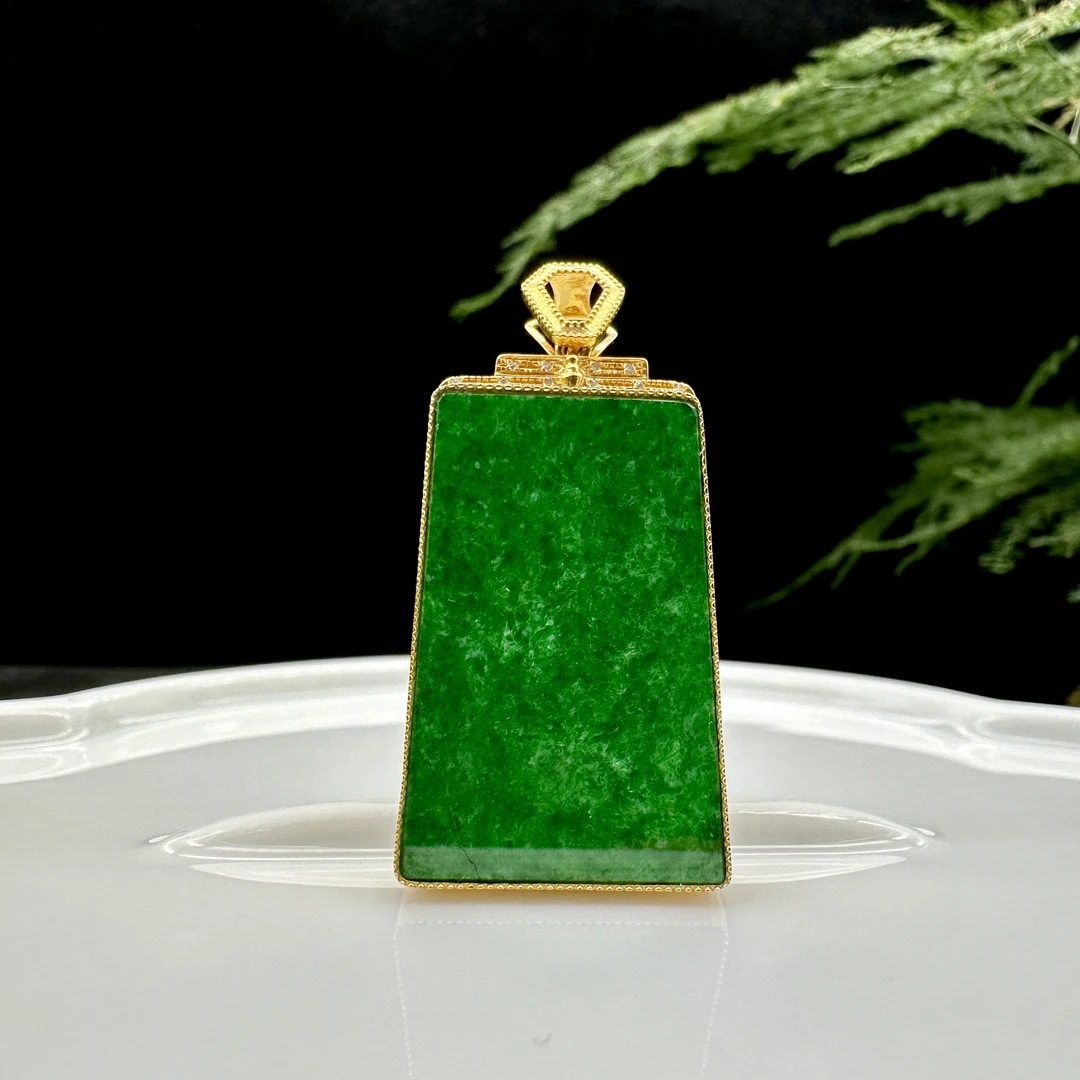 【平步青莲】18K金天然A货翡翠吊坠中式无事牌设计-8119