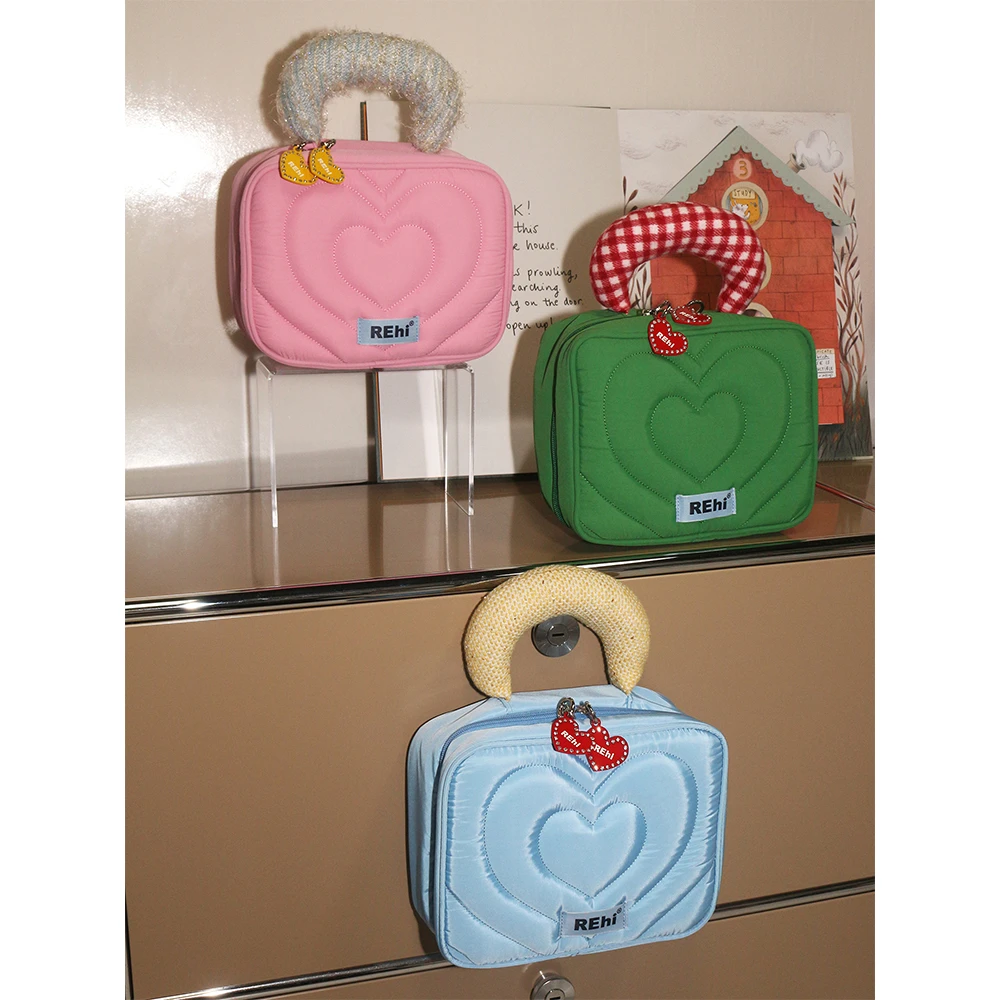Rehi 闪亮桃心大容量化妆包便携旅行手提收纳包ins小众