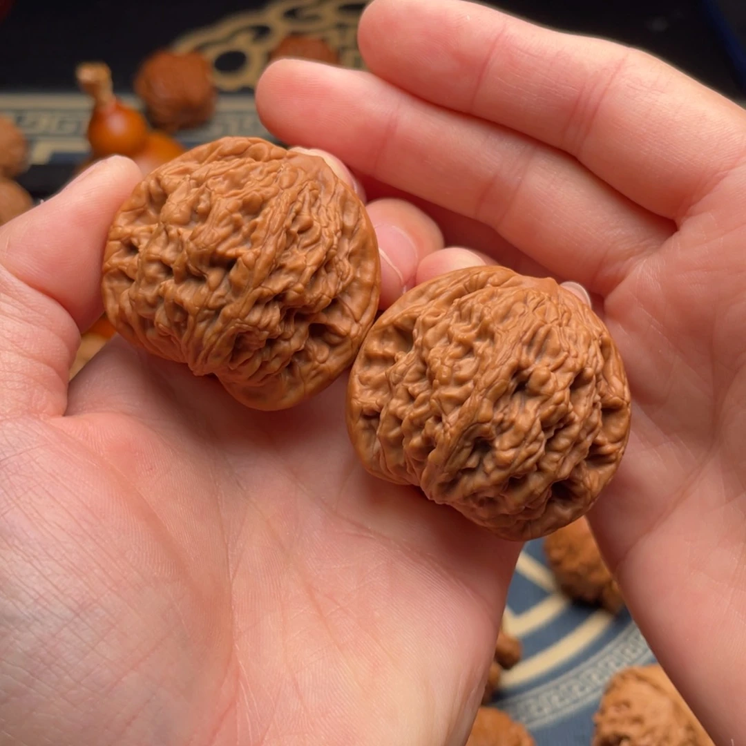 文玩核桃吊坠48肉球虎头36号