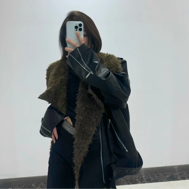 冬季保暖复古机车风毛领皮夹克皮毛一体短外套时尚百搭加绒韩版