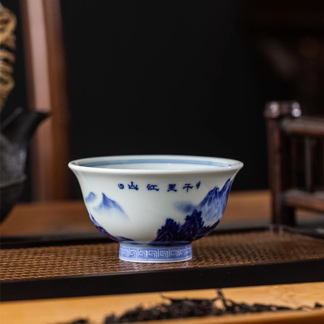 景德镇青花陶瓷主人杯纯手工千里江山压手杯单杯品茗杯