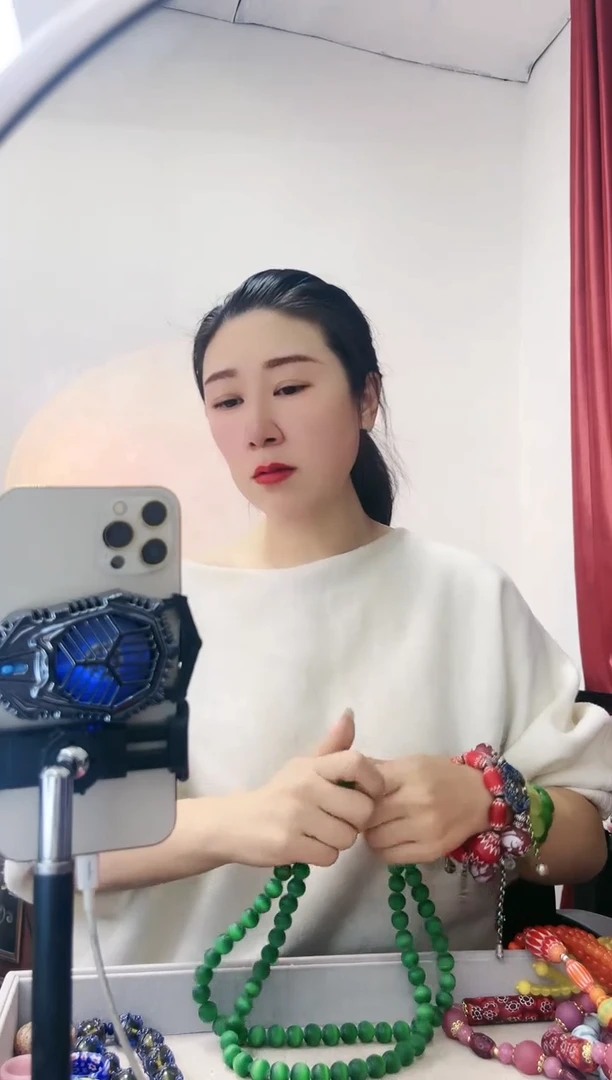 【闪购商品】琉璃颈饰1