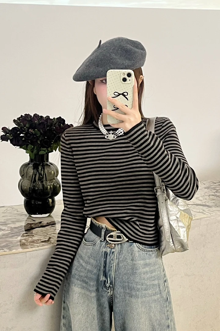 秋冬款条纹毛衣上身显瘦