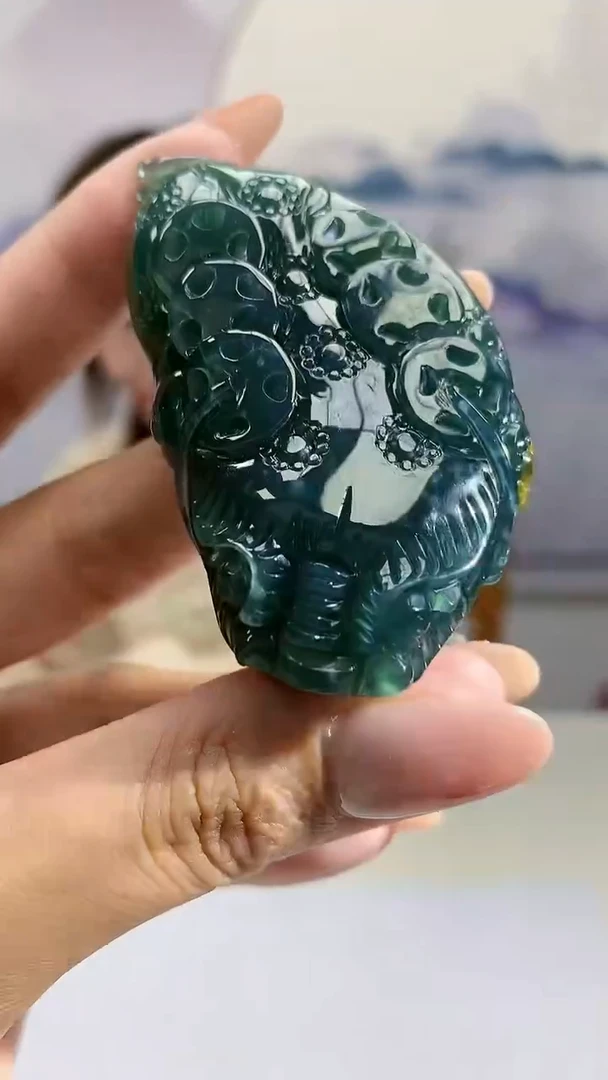 【闪购商品】定制翡翠未镶嵌4852MM-毛货挂件29