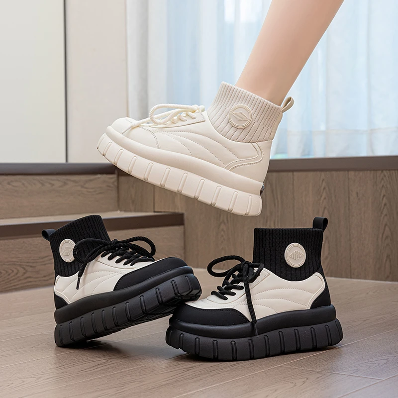 欧洲站百搭厚底短靴小白鞋女雪地靴2025冬季新款加绒棉鞋保暖潮鞋