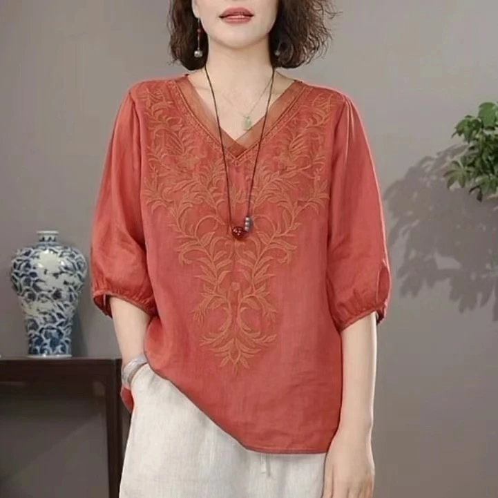 2024夏季新款复古刺绣百搭上衣宽松显瘦中袖大码国风遮肚短袖女装