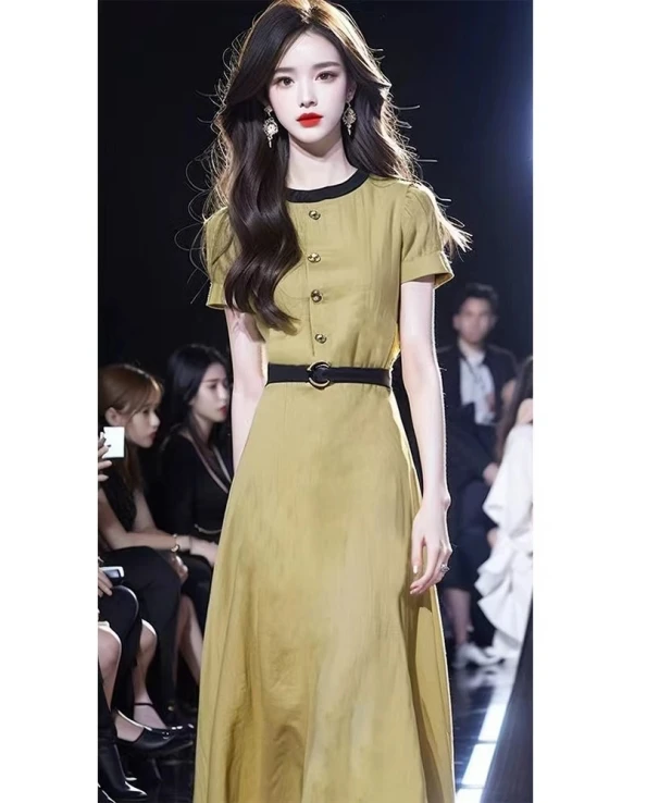 显高绝美奶法式气质超好看小个子黄色连衣裙子2024新款女夏季