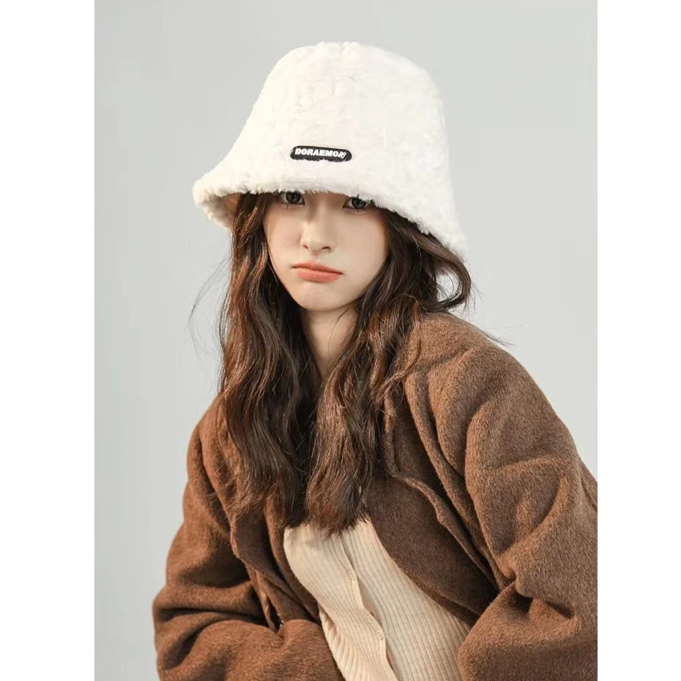 秋冬季时尚毛绒帽子