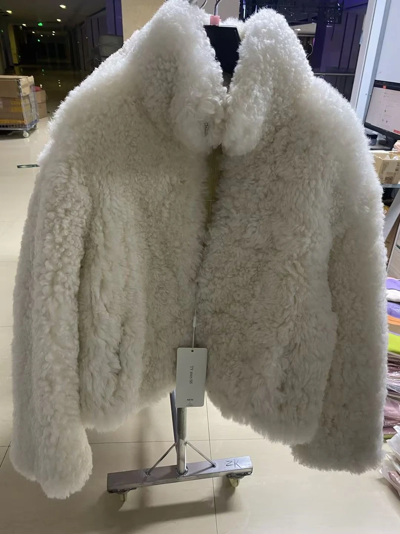 【紫阔】新款立领拉链托卡进口托斯卡纳皮毛一体皮草2226