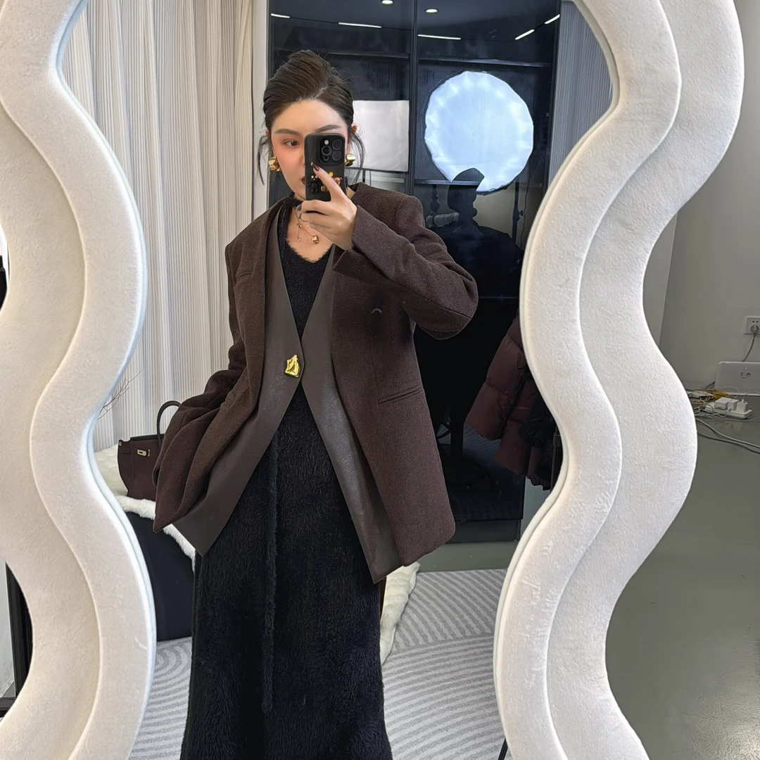 【XIANAIDI】冬季新款黑色西装羊毛气质轻奢拼接时尚设计外套W93571