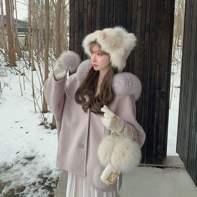 新年韩系斗篷羊毛呢大衣外套女2024冬季新款呢子中长款时尚呢大衣