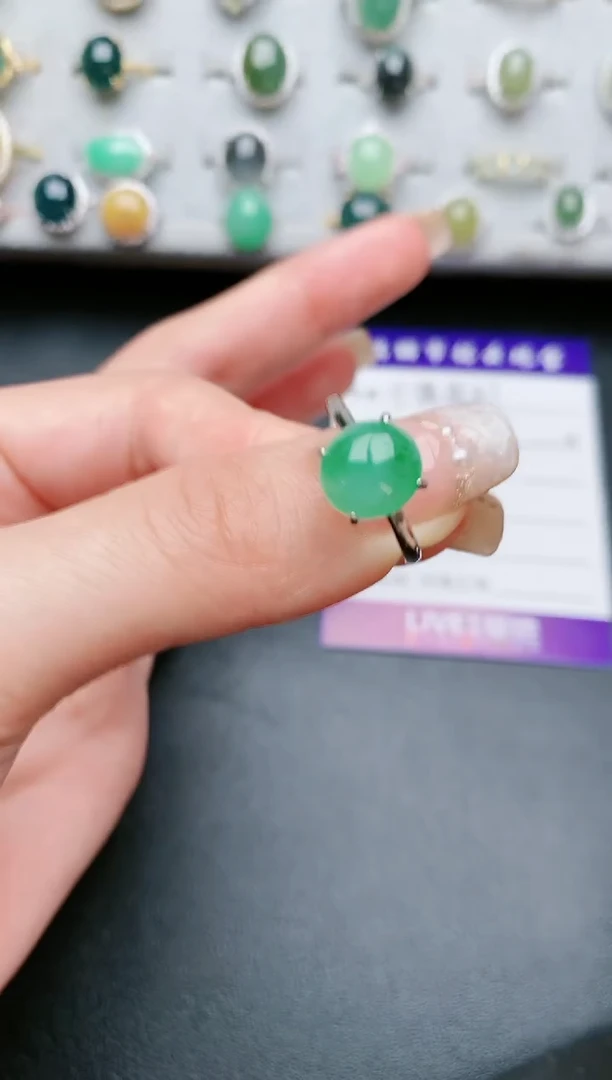 【闪购商品】翡翠戒指银S925镶嵌.......