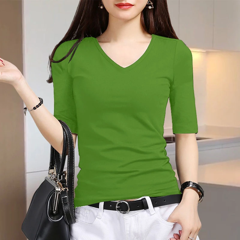 多巴胺穿搭绿色打底衫女内搭春秋修身五分袖上衣显瘦V领中袖t恤女