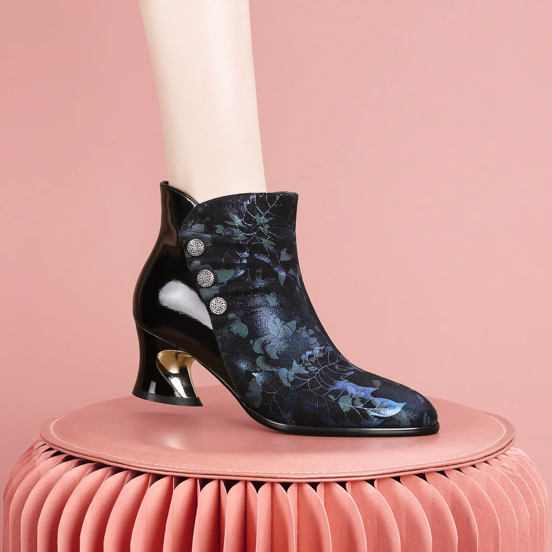 梵芮诗2024年秋冬新款复古风纽扣装饰拼色保暖绒里粗跟短靴-Y1020