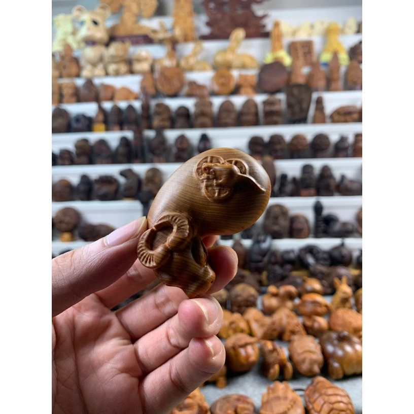 高货哦 太行崖柏玉化透光中号牛转手把件