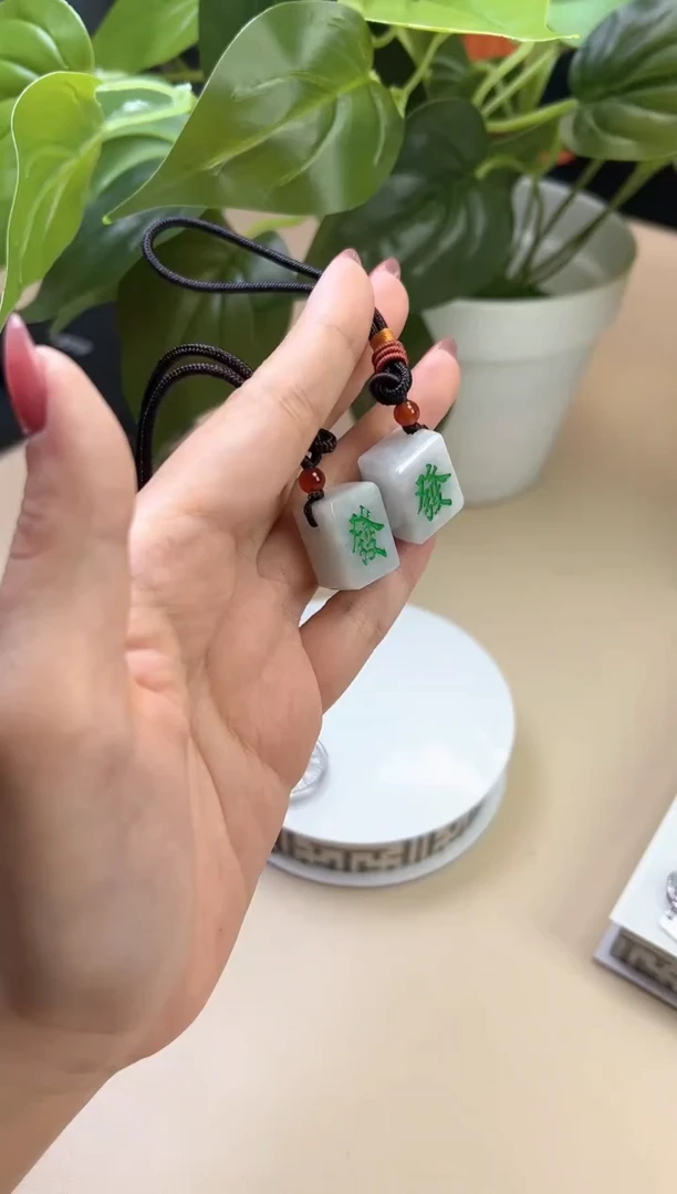 【闪购商品】翡翠挂件未镶嵌YM313挂件多样性发一件
