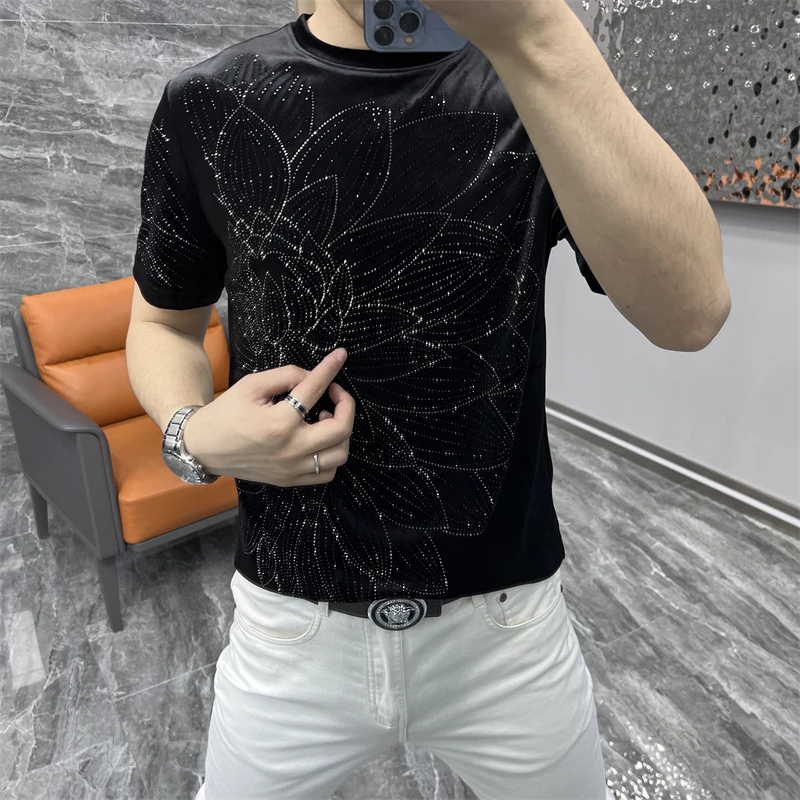 短袖T恤男春秋新款高端轻奢金丝绒烫钻圆领半袖欧货时尚百搭体恤