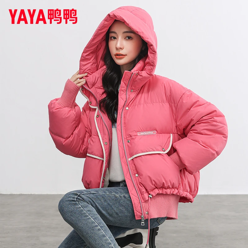 YAYA/鸭鸭2023设计师新款时尚休闲连帽冬季女通勤韩版羽绒服外套