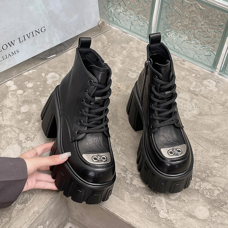 平增高11CM2024秋季新款女鞋时尚厚底鞋小个子休闲马丁靴 0170-12