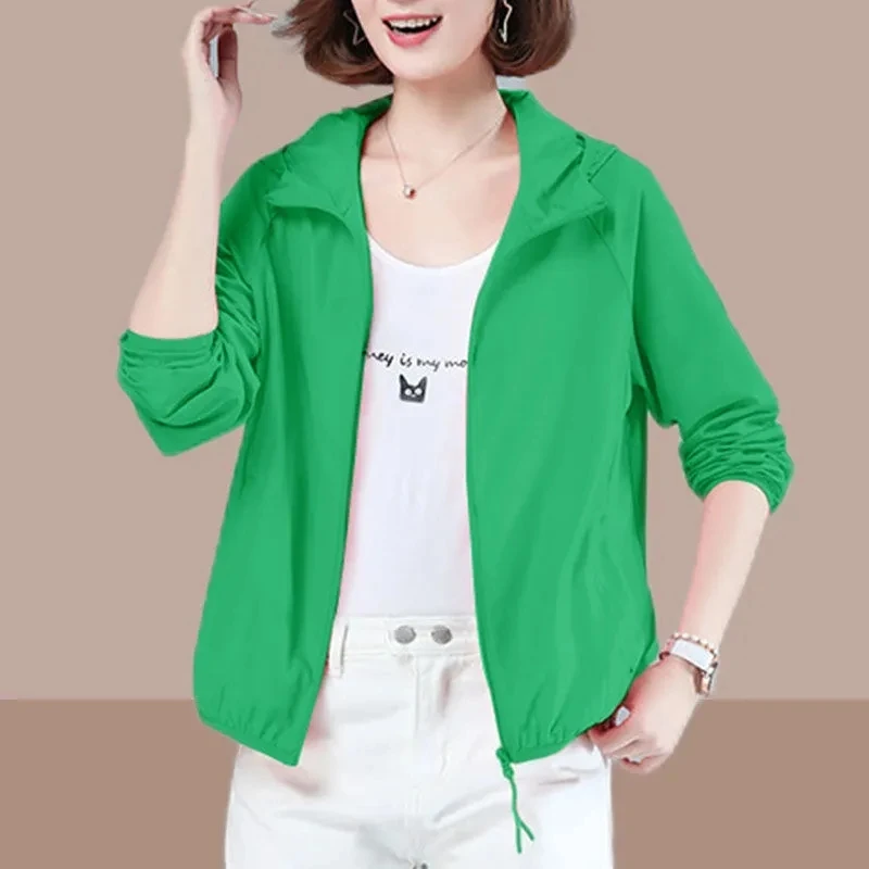 防晒衣女外穿夏季薄款防晒服女外穿宽松大码休闲透气连帽短外套女