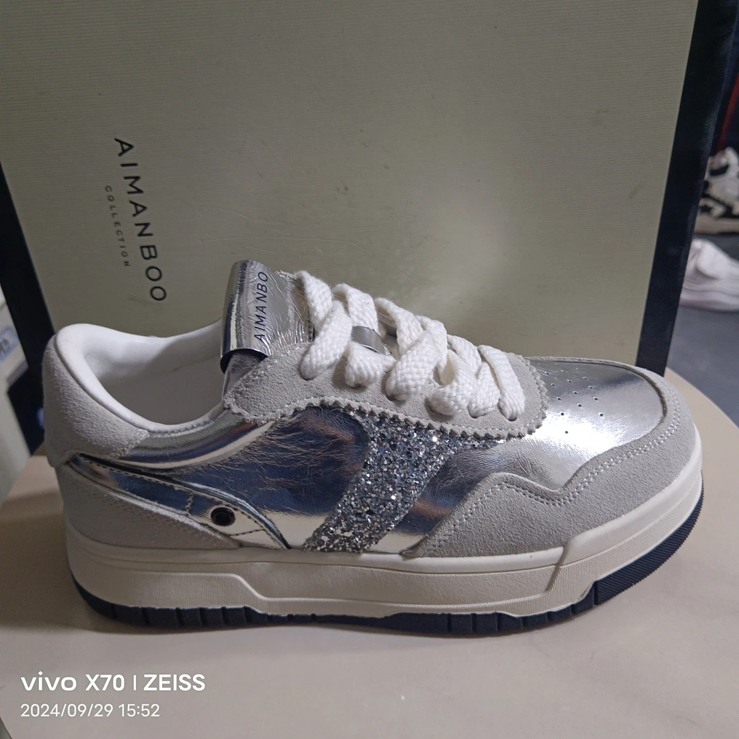 漫步佳人2024春季新品板鞋潮流舒适小白鞋