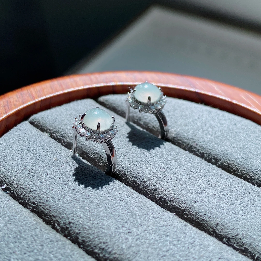 天然翡翠A货太阳花款耳扣通体S925银镶嵌