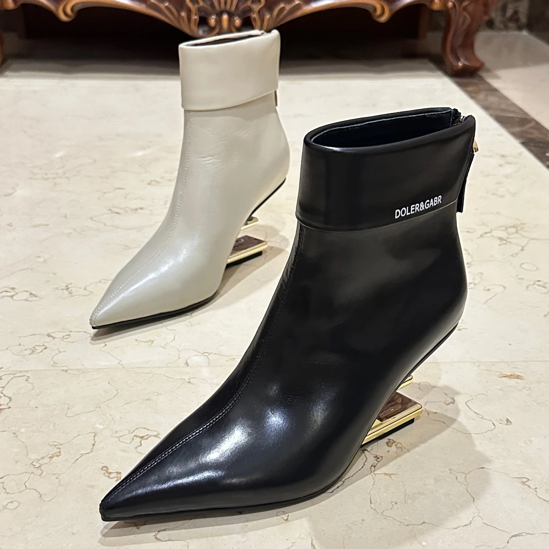 【映昔】24秋冬时尚胎牛皮尖头轻奢大牌悬空电镀跟真皮高跟气质短靴