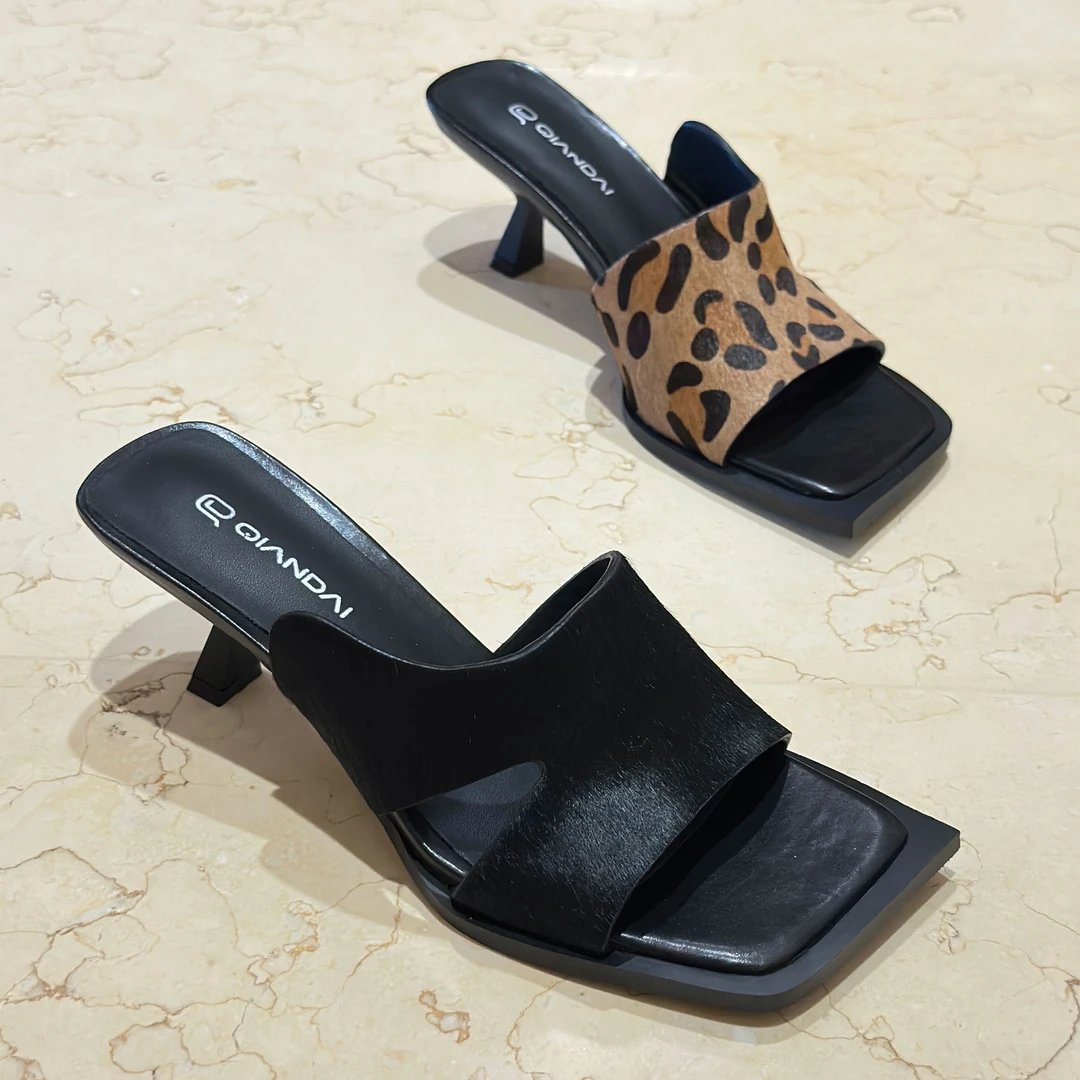 【映昔】2025夏季新款马毛皮一字带时尚轻奢风方头细跟半拖女凉鞋