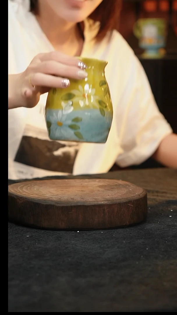 【闪购商品】景德镇手工手绘陶瓷花器