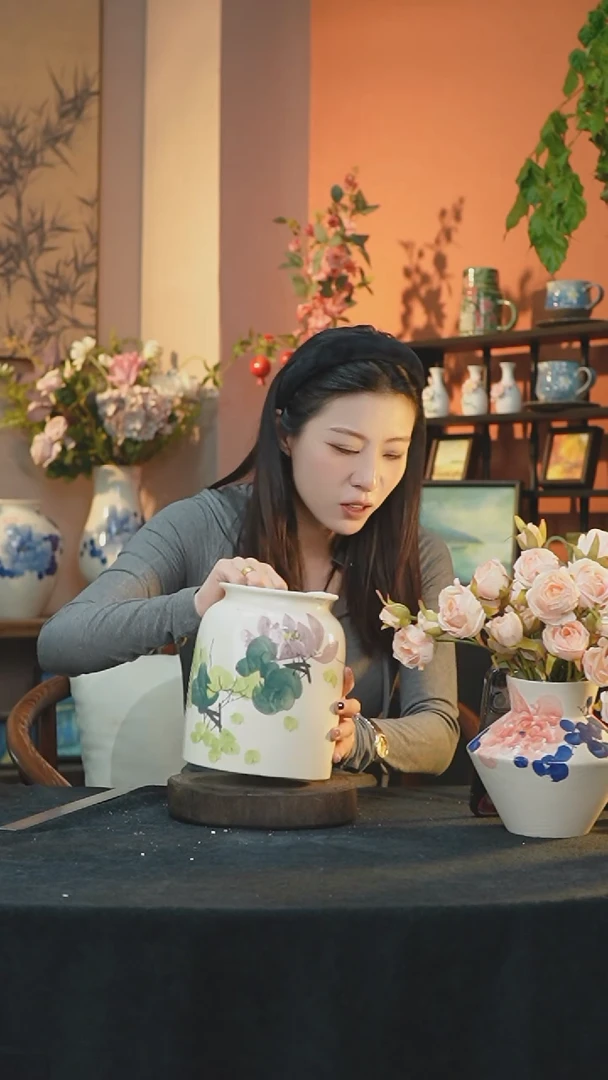 【闪购商品】景德镇手工手绘陶瓷花器