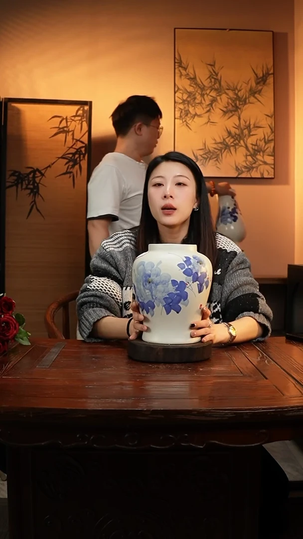 【闪购商品】景德镇手工手绘陶瓷花器