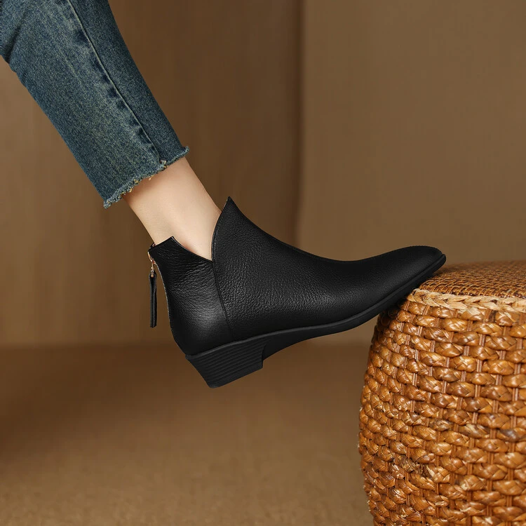 超软羊皮小短靴女秋冬季坡跟中跟真皮软皮面尖头及踝靴软底妈妈鞋