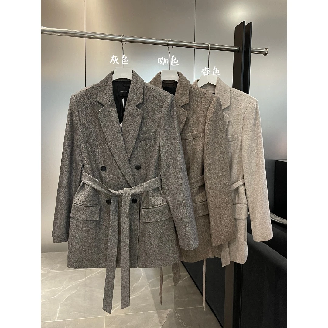 配腰带毛呢肌理西装外套61332-2（清）