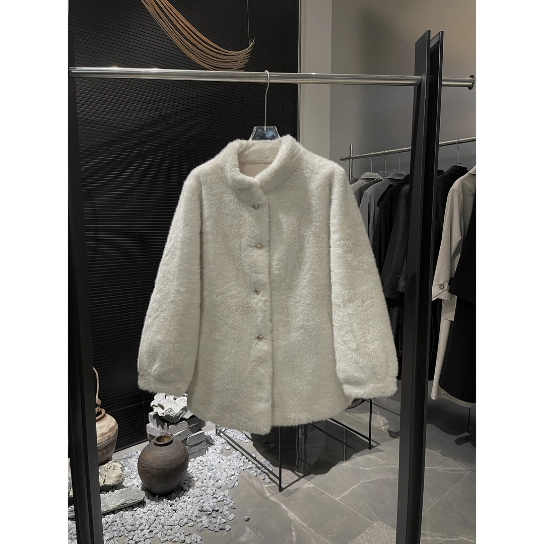 中长款立领毛毛外套B2212
