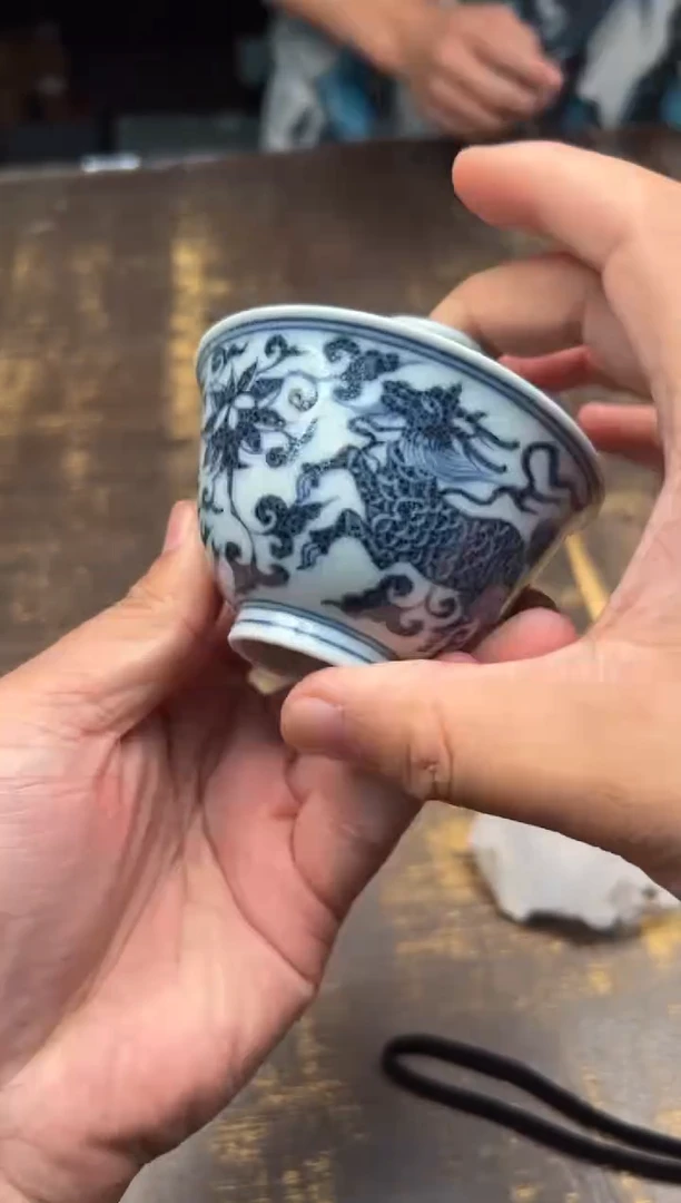 【闪购商品】/戏墨柴窑缠枝麒麟追凤二才盖碗