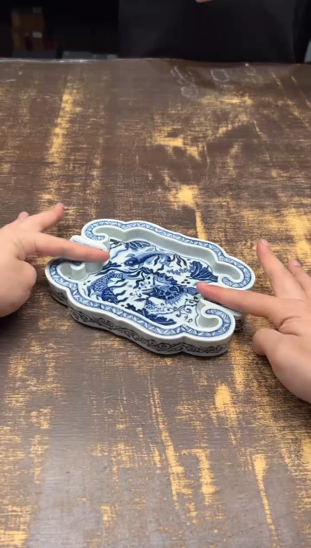 【闪购商品】/戏墨 莲池鱼藻纹雪茄缸
