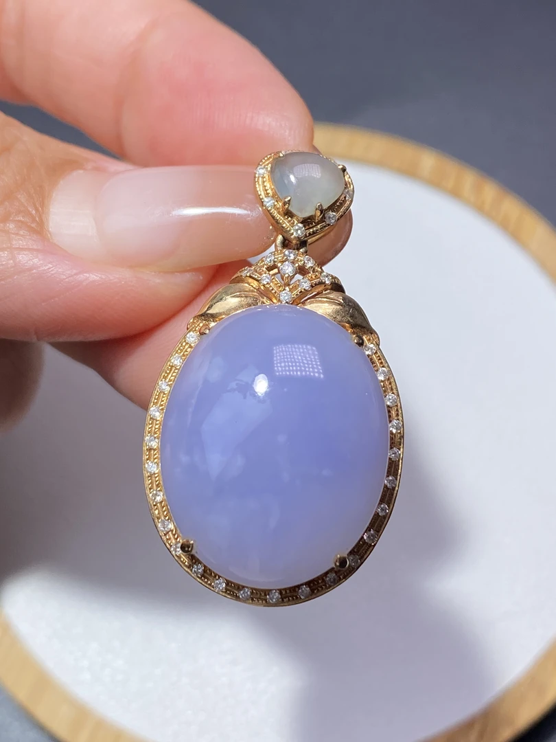 特价18k金镶嵌缅甸翡翠冰胶紫罗兰大鸽子蛋吊坠