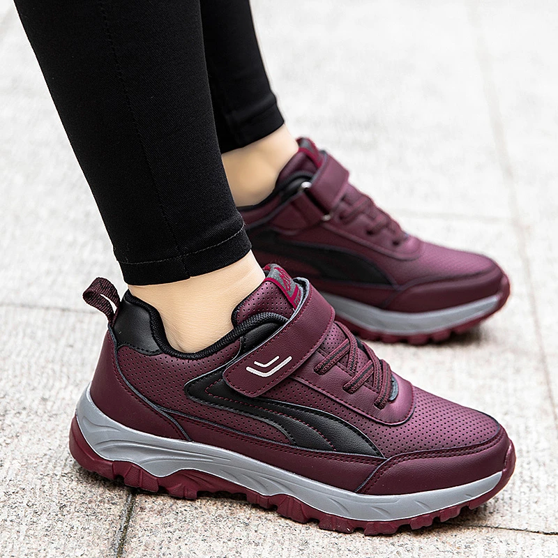 健步鞋舒适张凯丽老人鞋加绒妈妈鞋轻便中老年健步鞋软底防滑加宽