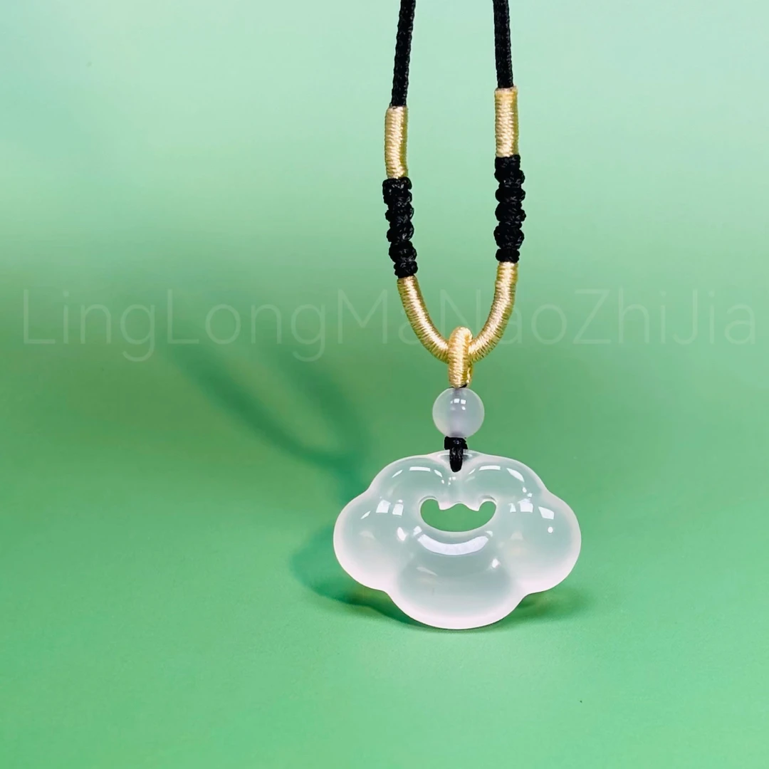 祥云锁天然白冰玛瑙祥云锁礼物闺蜜玉髓吊坠多样性发货 拍一发一