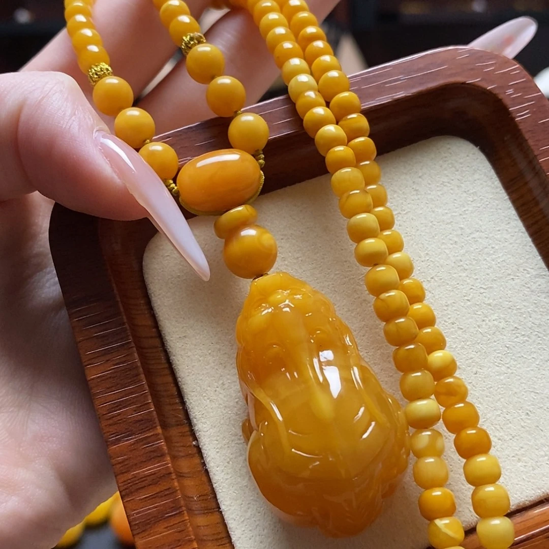 【闪购商品】蜜蜡裸石未镶嵌项链
